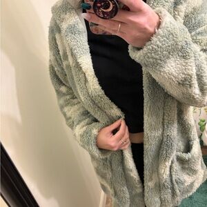 Cozy Fleece Hooded Jacket in Light Green